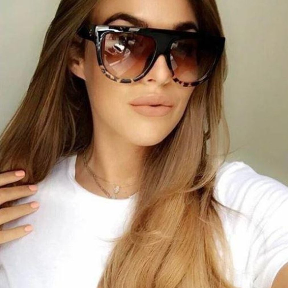 ๐โจ Flat Top Oversized Sunglasses - Picture 5 of 13